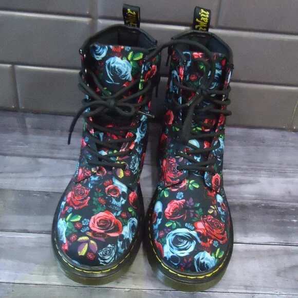SIZE 6 L. Dr Martens Pascal Rose Fantasy Skull Lace Up Ankle Boots. - Picture 2 of 16